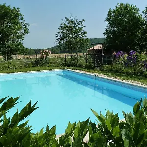 Hébergement de vacances La Pénardière Saint-Étienne-de-Tulmont